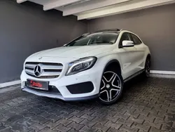 Weiß Gebraucht 2015 Mercedes GLA250 AMG line SUV | 21.990 € (Etwas zu teuer)