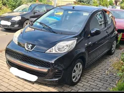 Schwarz Gebraucht 2010 Peugeot 107 Kleinwagen | 2.800 € (Fairer Preis)