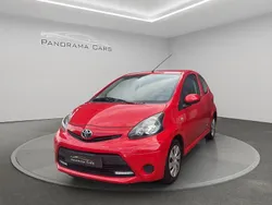 Rot Gebraucht 2013 Toyota Aygo Cool Kleinwagen | 2.999 € (Guter Preis)