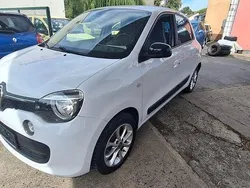 Weiß Gebraucht 2017 Renault Twingo LIMITED Kleinwagen | 5.990 € (Fairer Preis)
