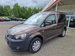 Braun Gebraucht 2012 VW Caddy Trendline Van / Kleinbus | 5.890 € (Superpreis)