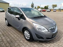 Braun Gebraucht 2011 Opel Meriva Design Edition Van / Kleinbus | 5.500 € (Fairer Preis)