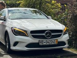 Weiß Gebraucht 2018 Mercedes CLA200 Shooting Brake Kombi | 16.900 € (Fairer Preis)