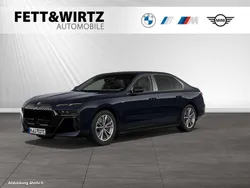 Carbonschwarz metallic Gebraucht 2023 BMW i7 M Sport Limousine | 91.888 € (Superpreis)