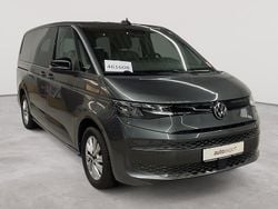 Indiumgrau metallic Gebraucht 2023 VW Multivan Van | 42.090 € (Guter Preis)