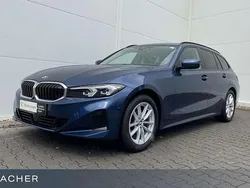 Phytonicblau Gebraucht 2024 BMW 318 Comfort Edition Kombi | 32.949 € (Fairer Preis)