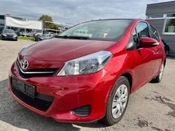 Rot Gebraucht 2012 Toyota Yaris Life Limousine | 6.700 € (Fairer Preis)
