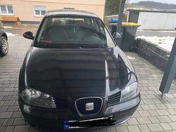 Schwarz Gebraucht 2004 Seat Ibiza Kleinwagen | 777 € (Guter Preis)