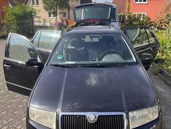 Schwarz Gebraucht 2005 Skoda Fabia Kombi | 700 € (Guter Preis)