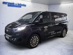 Schwarz Gebraucht 2024 Ford Tourneo Custom Titanium Van / Kleinbus | 47.850 €