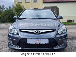 Grau Gebraucht 2010 Hyundai i30 Limousine | 6.450 € (Etwas zu teuer)