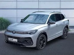 Oyster silver metallic Gebraucht 2024 VW Tiguan R-line SUV | 43.790 €