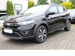 Schwarz Neu 2025 Dacia Sandero Expression Kleinwagen | 19.990 € (Fairer Preis)