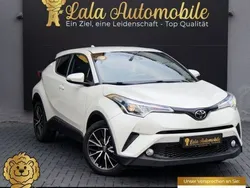 Weiß Gebraucht 2017 Toyota C-HR Lounge SUV | 17.980 € (Etwas zu teuer)