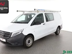 Weiß Gebraucht 2021 Mercedes Vito Van / Kleinbus | 32.880 € (Fairer Preis)