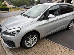 Grau Gebraucht 2019 BMW 218 Kombi | 12.901 € (Superpreis)