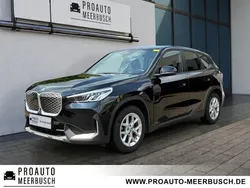 Schwarz Gebraucht 2023 BMW iX1 Performance SUV | 34.999 €