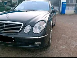 Schwarz Gebraucht 2004 Mercedes E320 Avantgarde Limousine | 6.500 € (Etwas zu teuer)