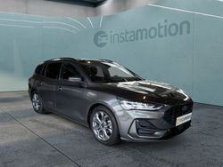 Grau Gebraucht 2024 Ford Focus ST-Line Kombi | 27.150 € (Fairer Preis)