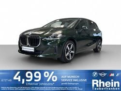 Sanremo green metallic Gebraucht 2024 BMW 218 Active Tourer Performance Van / Kleinbus | 27.240 € (Superpreis)