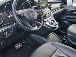 Schwarz Gebraucht 2019 Mercedes V300 Avantgarde Edition Van / Kleinbus | 46.600 € (Etwas zu teuer)