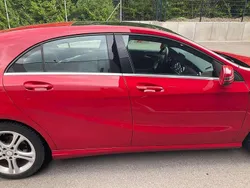 Rot Gebraucht 2015 Mercedes A180 Urban Limousine | 11.800 € (Superpreis)