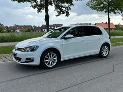 Weiß Gebraucht 2015 VW Golf VII LOUNGE Limousine | 9.999 € (Fairer Preis)