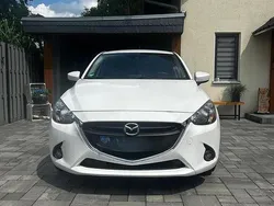 Weiß Gebraucht 2017 Mazda 2 Nakama Kleinwagen | 10.990 € (Fairer Preis)