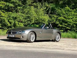 Grau Gebraucht 2005 BMW Z4 Sport Line Cabrio | 9.900 € (Fairer Preis)