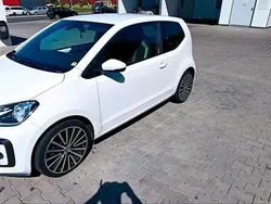 Weiß Gebraucht 2017 VW up! Beats Kleinwagen | 10.999 € (Teuer)