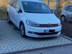 Weiß Gebraucht 2016 VW Touran Highline Van / Kleinbus | 16.400 € (Fairer Preis)