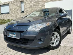 Grau eclipse Gebraucht 2011 Renault Mégane III Expression Limousine | 4.900 € (Fairer Preis)