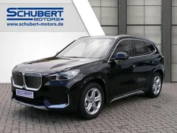 Schwarz Neu 2025 BMW iX1 xLine SUV | 54.990 € (Teuer)