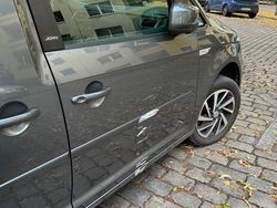 Grau Gebraucht 2019 VW Caddy Join Van / Kleinbus | 19.200 € (Guter Preis)