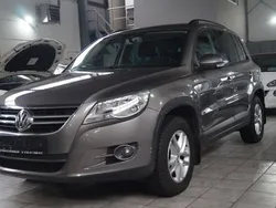 Grau Gebraucht 2009 VW Tiguan Trendline SUV | 4.890 €