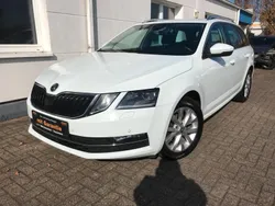 Weiß Gebraucht 2018 Skoda Octavia Style Kombi | 12.450 € (Fairer Preis)