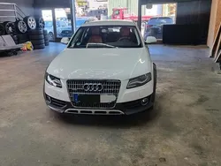 Weiß Gebraucht 2011 Audi A4 Kombi | 9.900 €