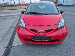 Rot Gebraucht 2008 Toyota Aygo Cool Kleinwagen | 1.900 € (Superpreis)
