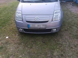 Silber Gebraucht 2005 Citroën C2 Kleinwagen | 1.999 €