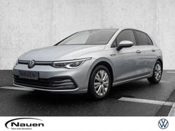 Silber Gebraucht 2022 VW Golf VIII Style Limousine | 17.850 € (Fairer Preis)
