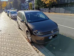 Braun Gebraucht 2014 VW Touran Trendline Van / Kleinbus | 10.790 € (Fairer Preis)