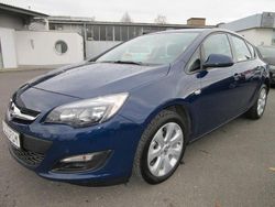 Blau Gebraucht 2014 Opel Astra Style Limousine | 7.999 € (Fairer Preis)