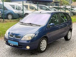 Blau Gebraucht 2005 Renault Scénic II Avantage Van / Kleinbus | 2.999 € (Fairer Preis)