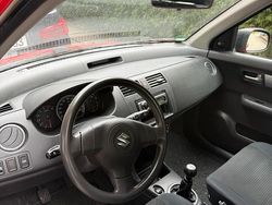Rot Gebraucht 2008 Suzuki Swift Kleinwagen | 1.650 €