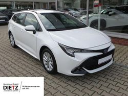 Super white 2 Gebraucht 2024 Toyota Corolla Business Edition Kombi | 28.990 € (Fairer Preis)