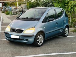 Blau Gebraucht 2002 Mercedes A160 Kleinwagen | 2.200 € (Etwas zu teuer)