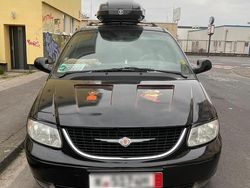 Schwarz Gebraucht 2002 Chrysler Grand Voyager Van / Kleinbus | 3.700 €