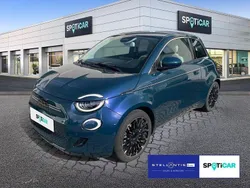 Blau Gebraucht 2023 Fiat 500e La Prima Kleinwagen | 23.980 € (Etwas zu teuer)