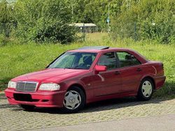 Rot Gebraucht 1997 Mercedes C180 Elegance Limousine | 2.500 € (Guter Preis)