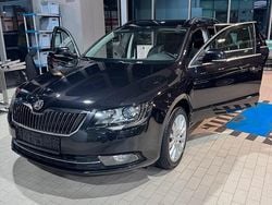 Schwarz Gebraucht 2014 Skoda Superb Kombi | 6.999 € (Fairer Preis)